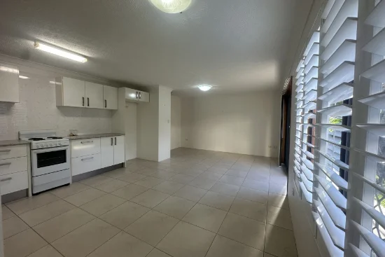 1/168 Frank Street, Labrador, Qld 4215-Image
