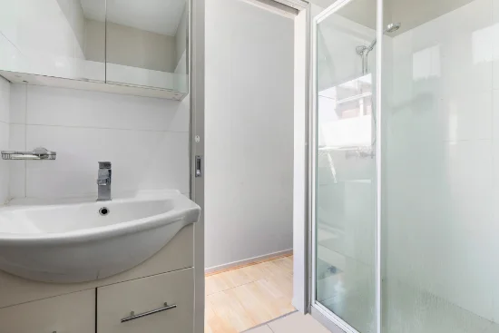 1/180A Warrigal Road, Oakleigh, Vic 3166-Image