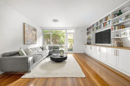 1/2 Maple Grove, Toorak, Vic 3142