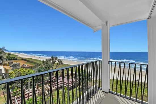 1/2 Surf Street, Mermaid Beach, Qld 4218