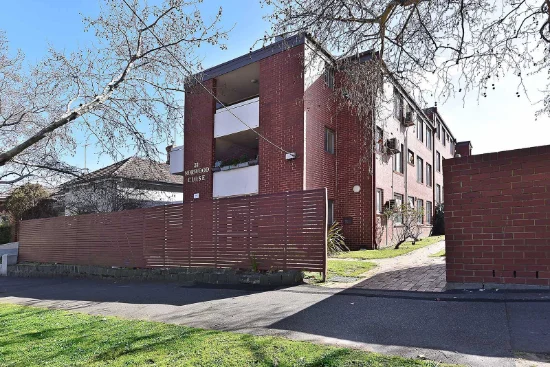 1/31 Norwood St, Flemington, Vic 3031