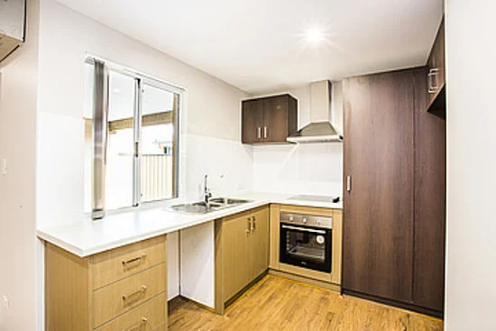 1/4 Central Terrace, Beckenham, WA 6107