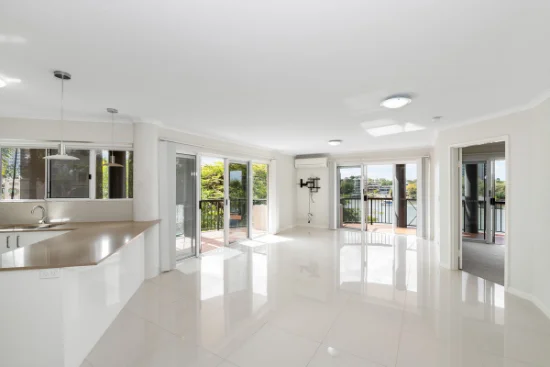 1/56 Thorn Street, Kangaroo Point, Qld 4169 - For Rent