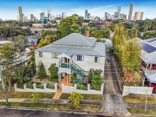 1/6 Rochester Terrace, Kelvin Grove, Qld 4059