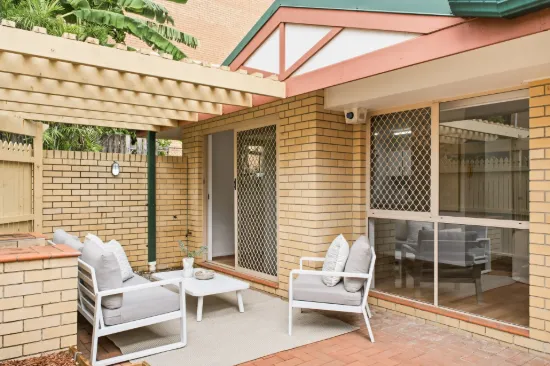 1/60 Rialto Street, Coorparoo, Qld 4151