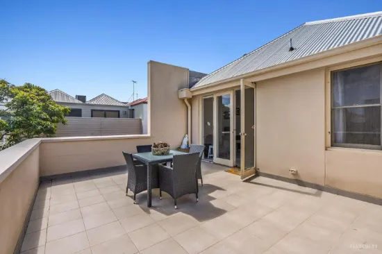 1/84 Hesse Street, Queenscliff, Vic 3225-Image
