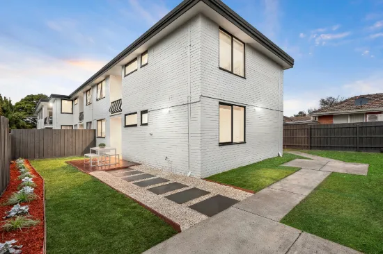 1/9-11 Toolambool Road, Carnegie, Vic 3163
