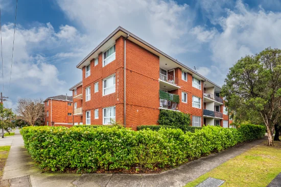 10/1 Gray Crescent, Eastlakes, NSW 2018 - For Rent