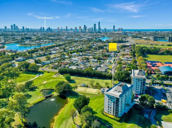 10/11 Fairway Drive, Clear Island Waters QLD 4226-Image