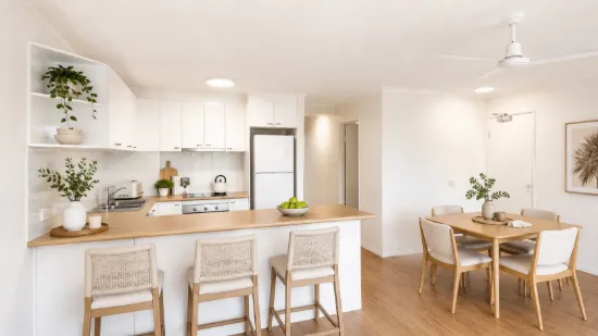 10/12 Whiting Street, Labrador, Qld 4215