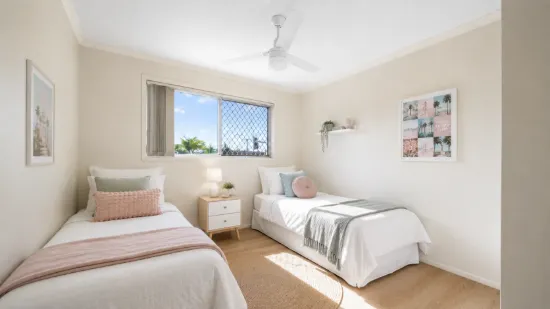 10/12 Whiting Street, Labrador, Qld 4215-Image