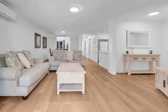 10/122-130 Old Burleigh Road, Broadbeach, Qld 4218