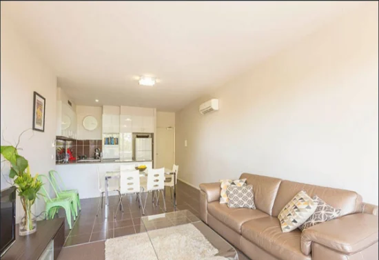 10/18 De Burgh Street, Lyneham, ACT 2602