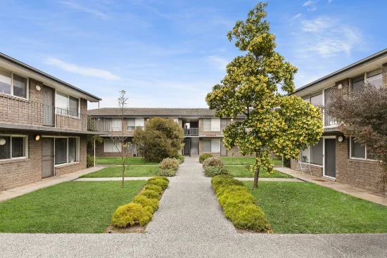 10/2-4 Salmon Street, Mentone, Vic 3194