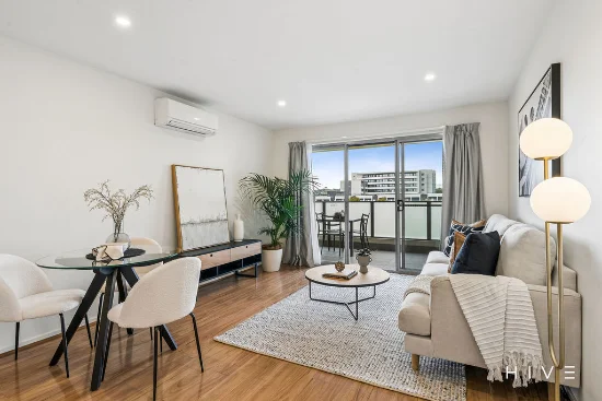 10/2 Serventy Street, Wright, ACT 2611