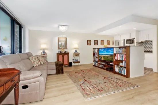 10/6-8 Waterloo Street, Narrabeen, NSW 2101