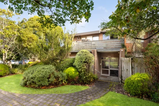 10/7-13 Kireep Road, Balwyn, Vic 3103 - For Rent