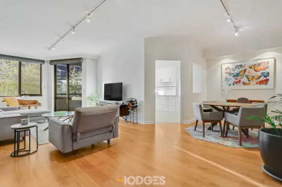 10/73 Queens Road, Melbourne, Vic 3004