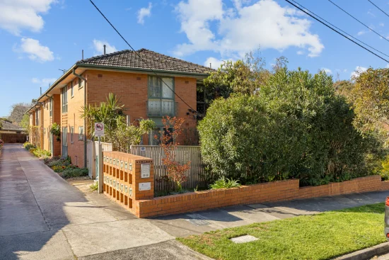 10/8 Wahroongaa Crescent, Murrumbeena, Vic 3163 - For Rent
