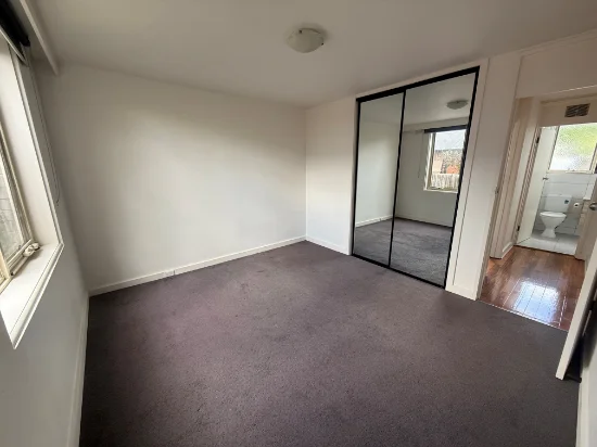 10/96 Glass Street, Essendon, Vic 3040-Image