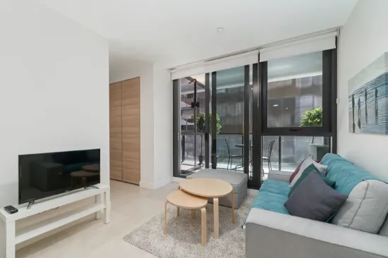 1005/12 Queens Road, Melbourne, Vic 3000