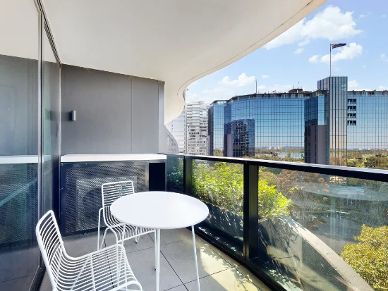 1005/8 Bowen Crescent, Melbourne, Vic 3004-Image