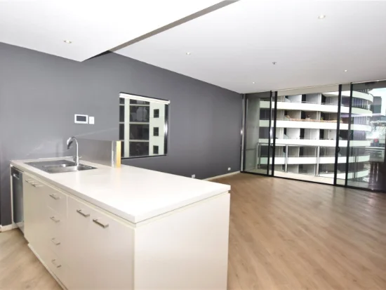 1007/20 Rakaia Way, Docklands, Vic 3008