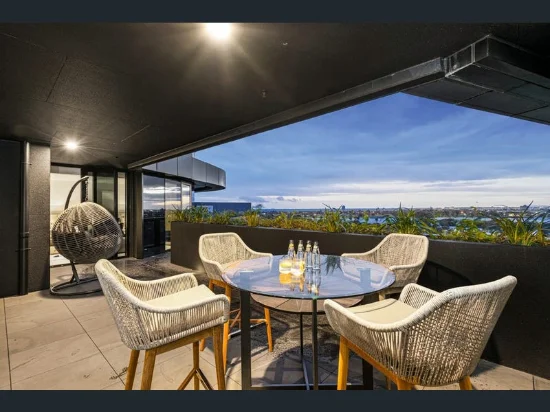 1008/20 Queens Rd, Melbourne, Vic 3004-Image