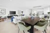 101/18 Chelsea Avenue, Broadbeach QLD 4218-Image