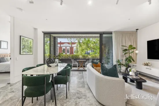 101/2 Pine Avenue, Elwood, Vic 3184