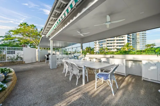 101/21 Bayview Street, Runaway Bay, Qld 4216-Image