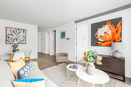 101/221 Burke Road, Glen Iris, Vic 3146