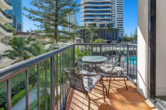 101/30-34 Surf Parade, Broadbeach, Qld 4218