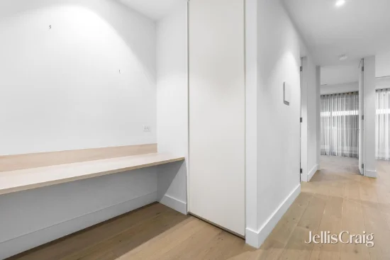 1010/14 Queens Road, Melbourne, Vic 3004-Image