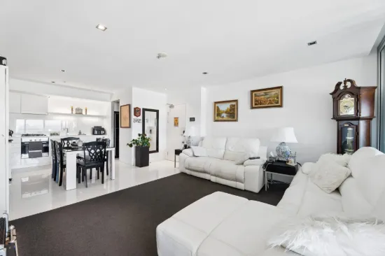 1010/9 Hamilton Avenue, Surfers Paradise, Qld 4217-Image