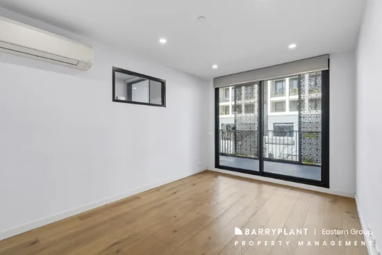 102/1 Red Hill Terrace, Doncaster East, Vic 3109