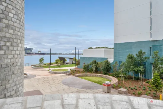 102/29 Honeysuckle Drive, Newcastle, NSW 2300