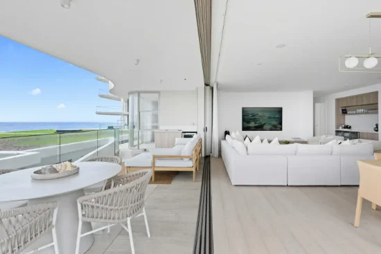 103/2C Twenty Seventh Avenue, Palm Beach, Qld 4221 - For Rent