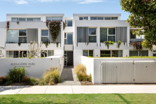 104/10 Foam Street, Hampton, Vic 3188