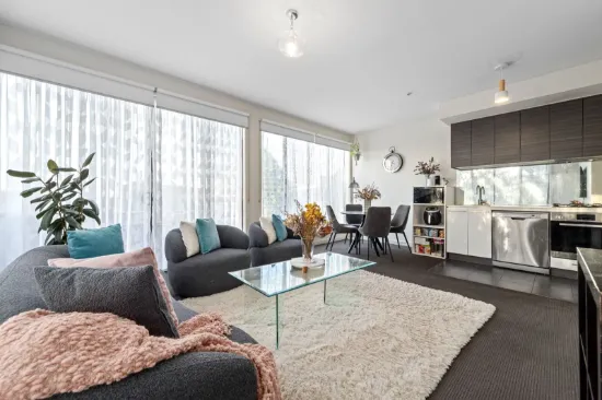 104/4 Yarra Bing Crescent, Burwood VIC 3125-Image