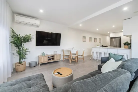 105/212 Nepean Highway, Seaford, Vic 3198