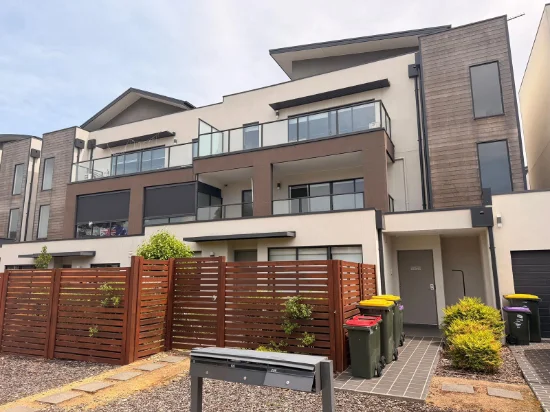 105 Lilliana Boulevard, Carrum Downs, Vic 3201 - For Rent