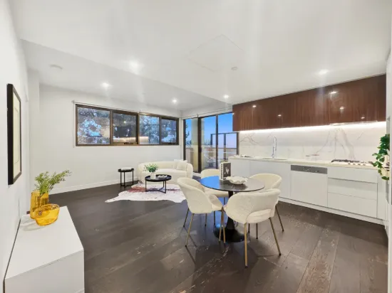 106/200 Reynolds Road, Doncaster East, Vic 3109