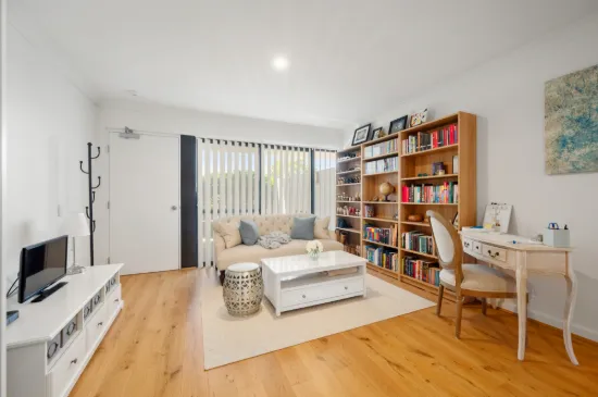 11/1 Glenariff Boulevard, Canning Vale, WA 6155