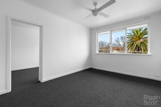 11/151 Glen Huntly Road, Elwood, Vic 3184 - For Rent