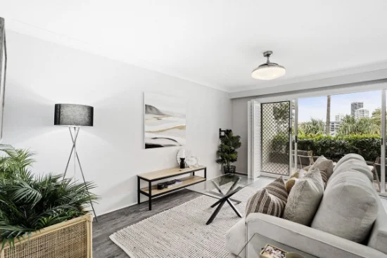 11/22 Jennifer Avenue, Runaway Bay, Qld 4216