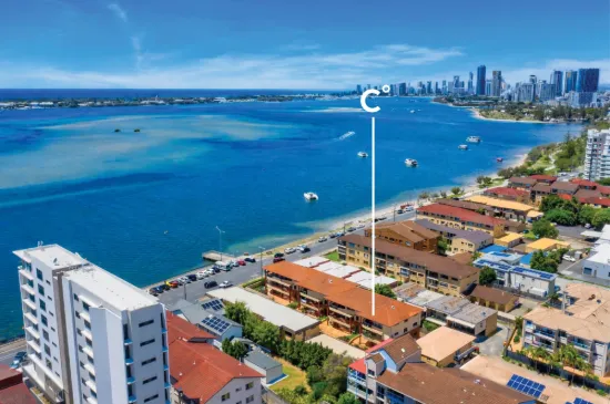 11/274 Marine Parade, Labrador, Qld 4215