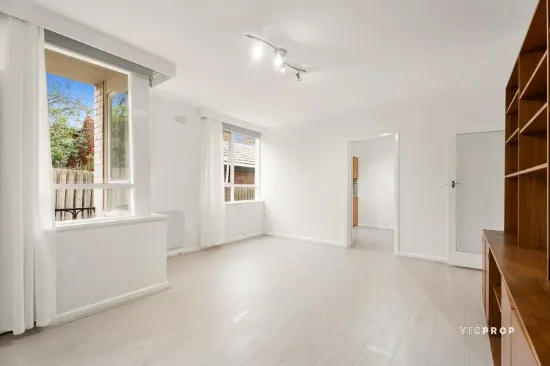 11/5-7 Mooltan Street, Travancore, Vic 3032