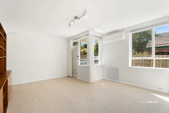 11/5-7 Mooltan Street, Travancore, Vic 3032