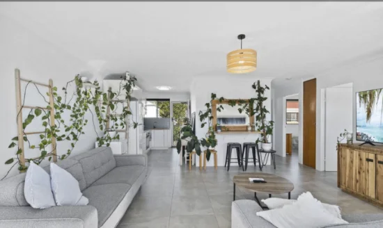 11/54 Frank Street, Labrador QLD 4215-Image